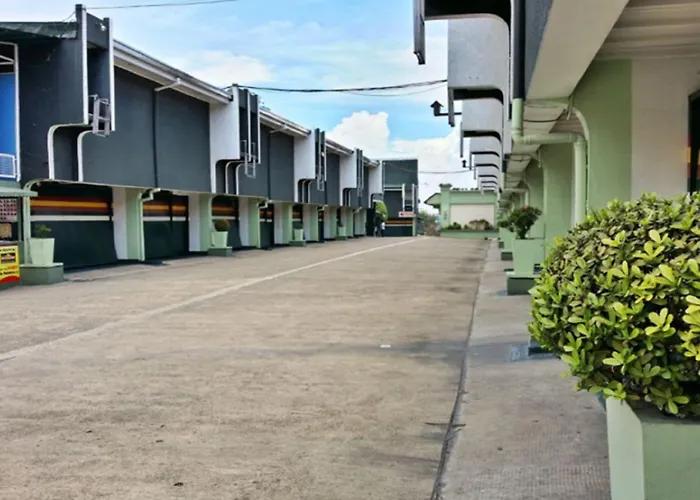 Daisy Inn Manila